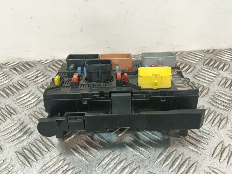 Recambio de caja reles / fusibles para citroën c2 (jm_) 1.1 referencia OEM IAM 9659741780  