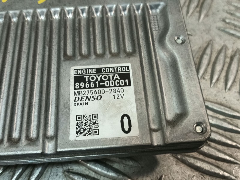 Recambio de centralita motor uce para toyota yaris (_p13_) 1.5 hybrid (nhp130_) referencia OEM IAM 896610DC01 MB2756002840 