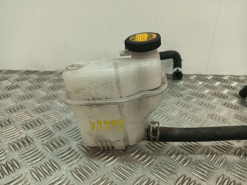 Recambio de deposito expansion para toyota yaris (_p13_) 1.5 hybrid (nhp130_) referencia OEM IAM G92A052010  