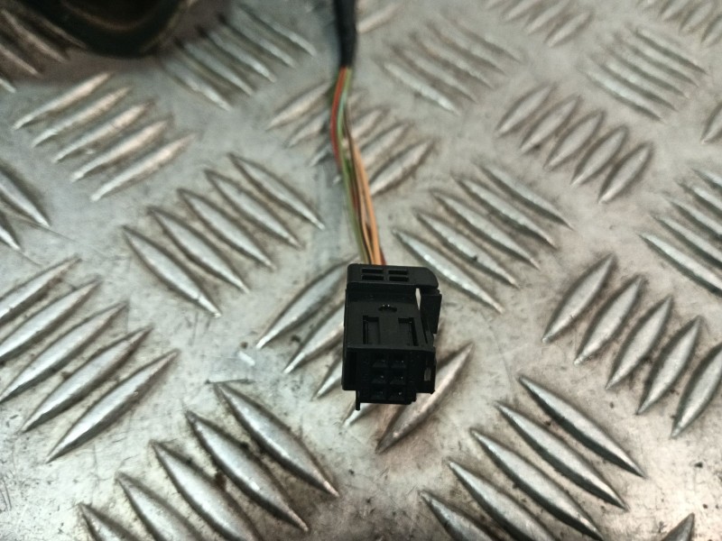 Recambio de retrovisor izquierdo para citroën c3 ii (sc_) 1.1 i referencia OEM IAM 232676023  