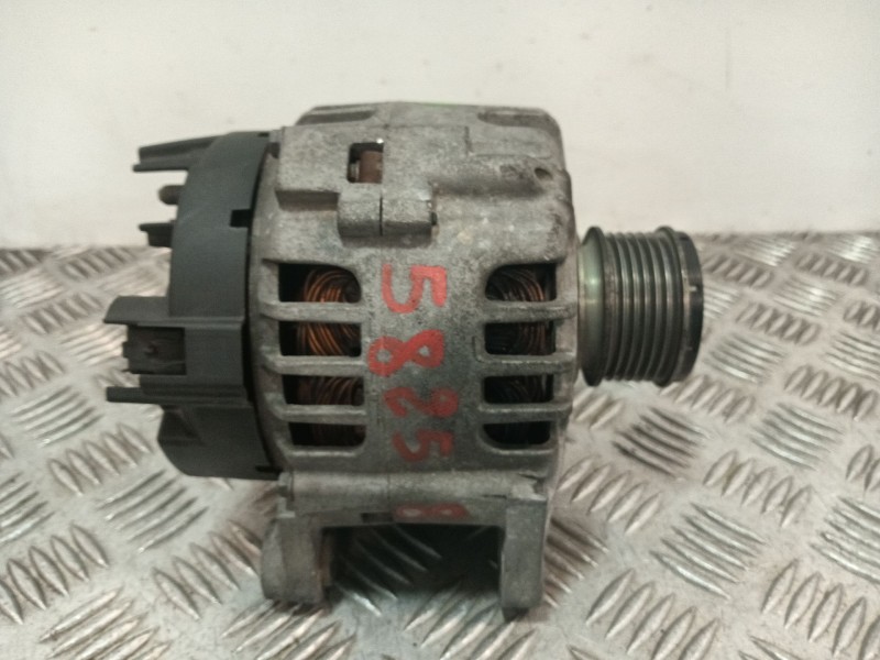 Recambio de alternador para dacia duster referencia OEM IAM 8200667608 4064138085199 