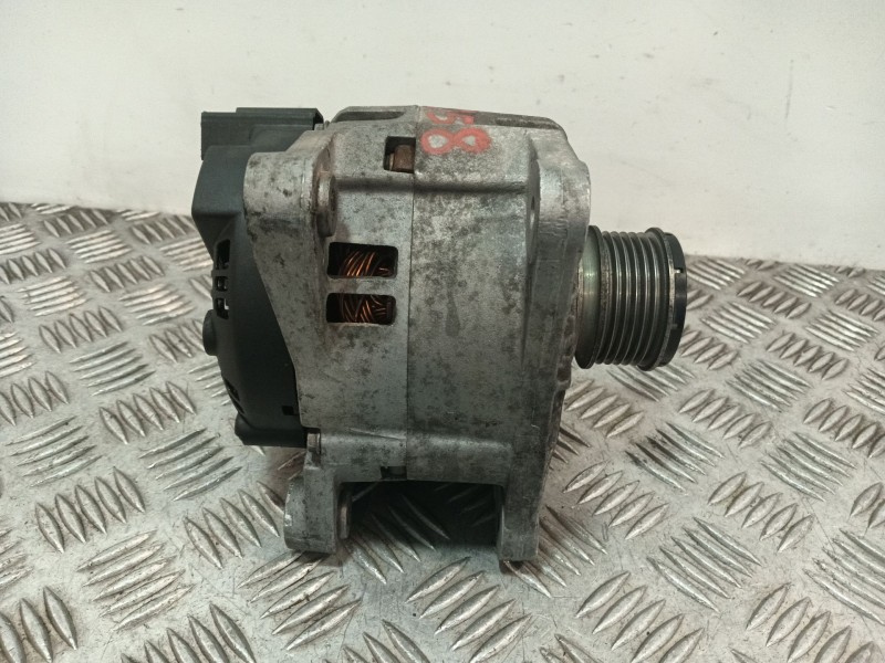 Recambio de alternador para dacia duster referencia OEM IAM 8200667608 4064138085199 