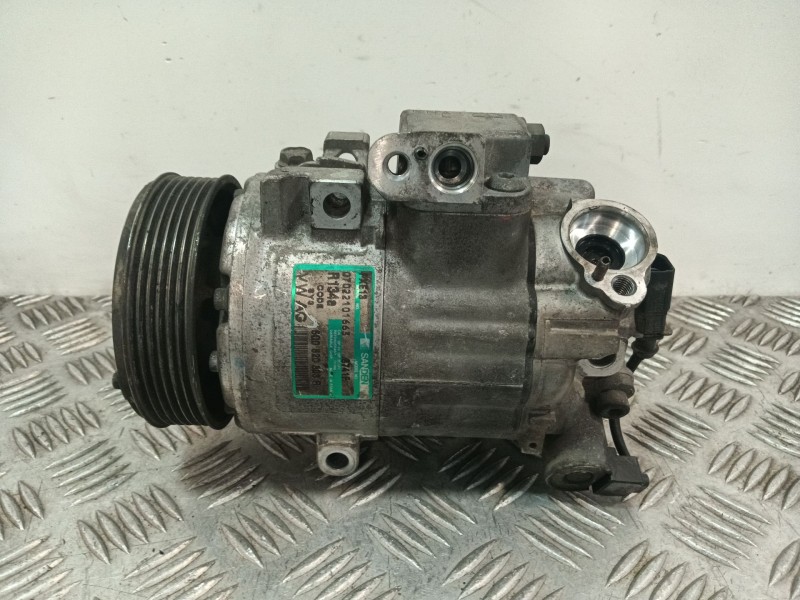 Recambio de compresor aire acondicionado para volkswagen polo iv (9n_, 9a_) 1.4 16v referencia OEM IAM 6Q0820803R  