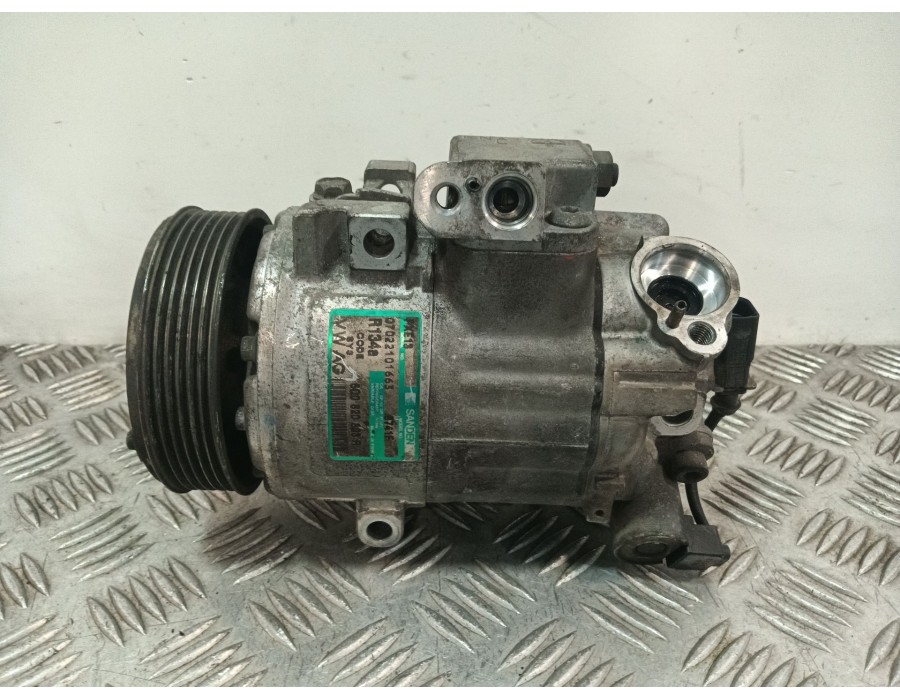Recambio de compresor aire acondicionado para volkswagen polo iv (9n_, 9a_) 1.4 16v referencia OEM IAM 6Q0820803R  