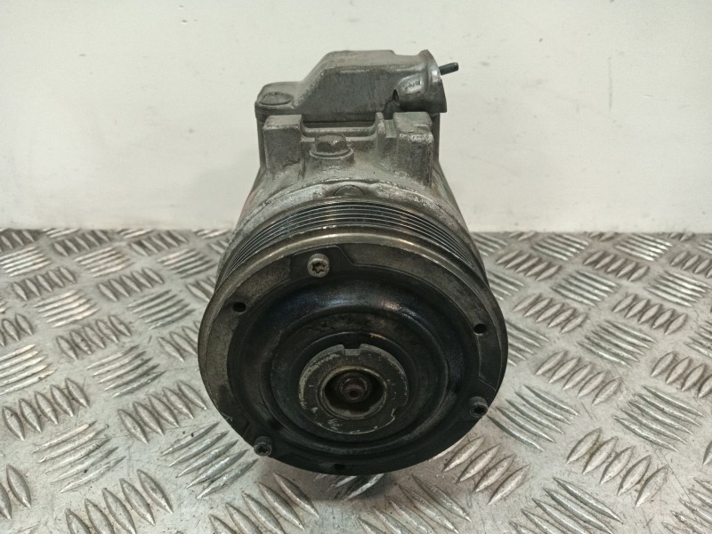 Recambio de compresor aire acondicionado para volkswagen polo iv (9n_, 9a_) 1.4 16v referencia OEM IAM 6Q0820803R  
