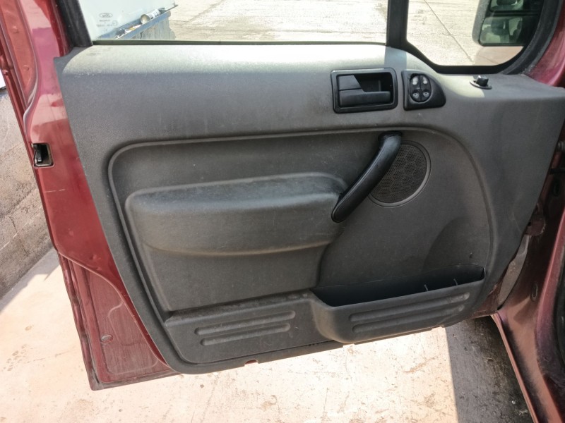 ford tourneo connect del año 2006