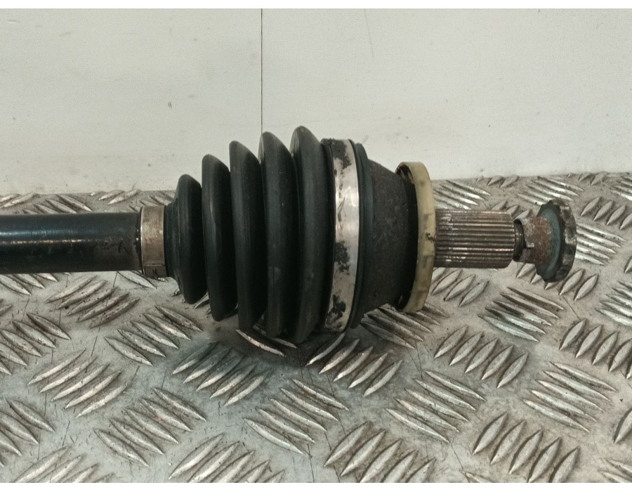 Recambio de transmision delantera izquierda para volkswagen polo iv (9n_, 9a_) 1.4 16v referencia OEM IAM 6QD407271B 6QD407272B 
