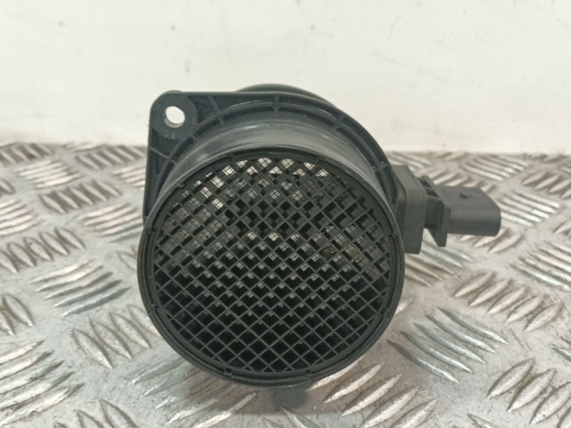 Recambio de caudalimetro para audi a3 sportback (8pa) 2.0 tdi 16v referencia OEM IAM 03G906461 0281002735 