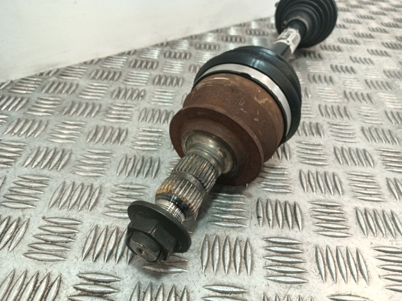 Recambio de transmision delantera izquierda para opel astra j (p10) 1.6 cdti (68) referencia OEM IAM 13335135  