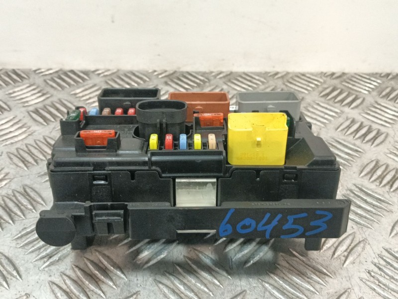 Recambio de caja reles / fusibles para citroën c3 ii (sc_) 1.1 i referencia OEM IAM 9667199780  