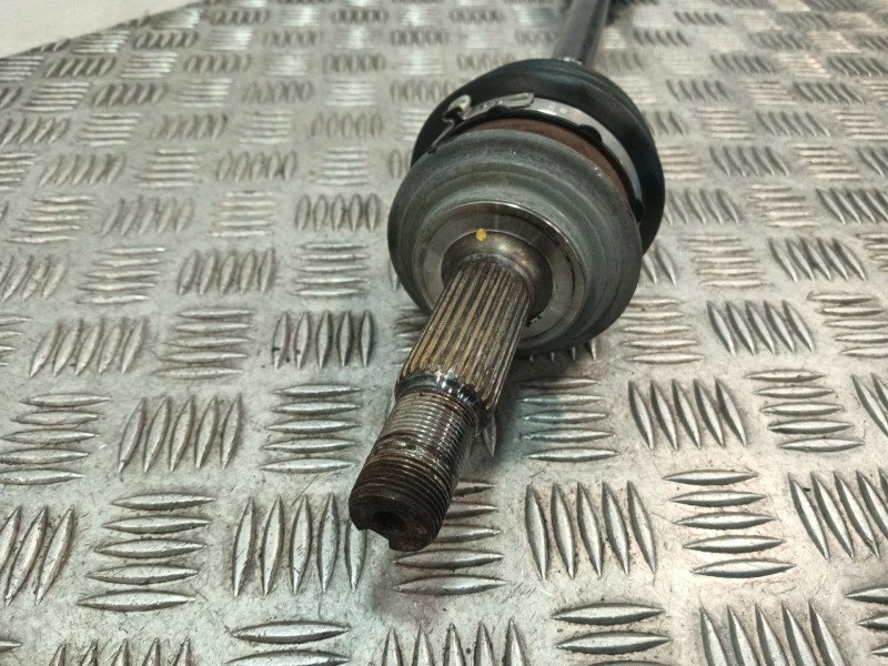 Recambio de transmision delantera izquierda para toyota yaris (_p13_) 1.5 hybrid (nhp130_) referencia OEM IAM 434200D640  