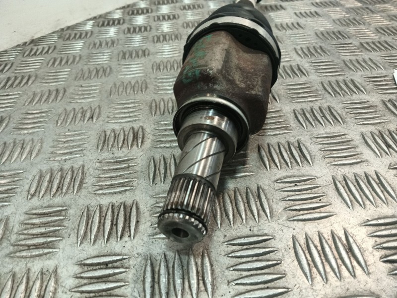 Recambio de transmision delantera izquierda para renault captur referencia OEM IAM 391016363R  