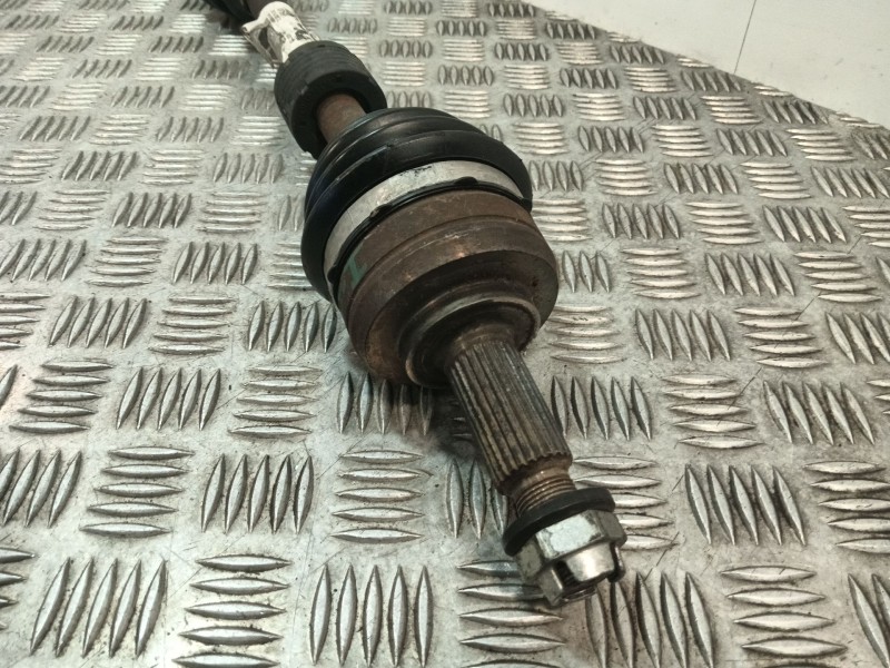 Recambio de transmision delantera izquierda para renault captur referencia OEM IAM 391016363R  