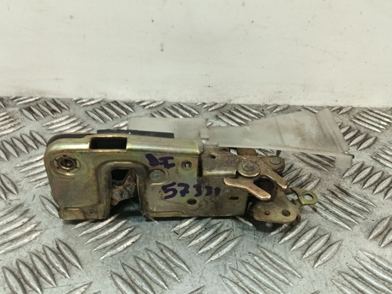Recambio de cerradura puerta delantera izquierda para volkswagen t4 transporter/furgoneta (mod. 1991) referencia OEM IAM 7018370