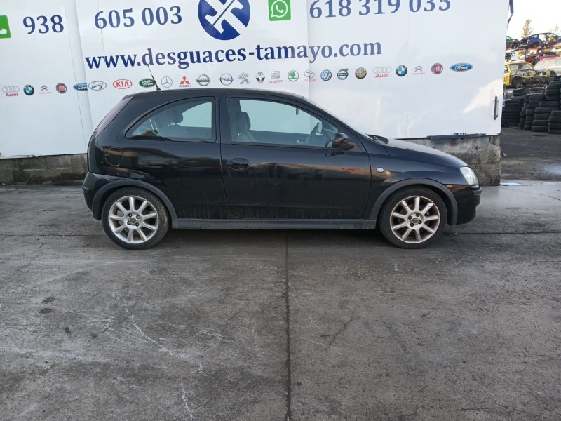 opel corsa c (x01) del año 2004