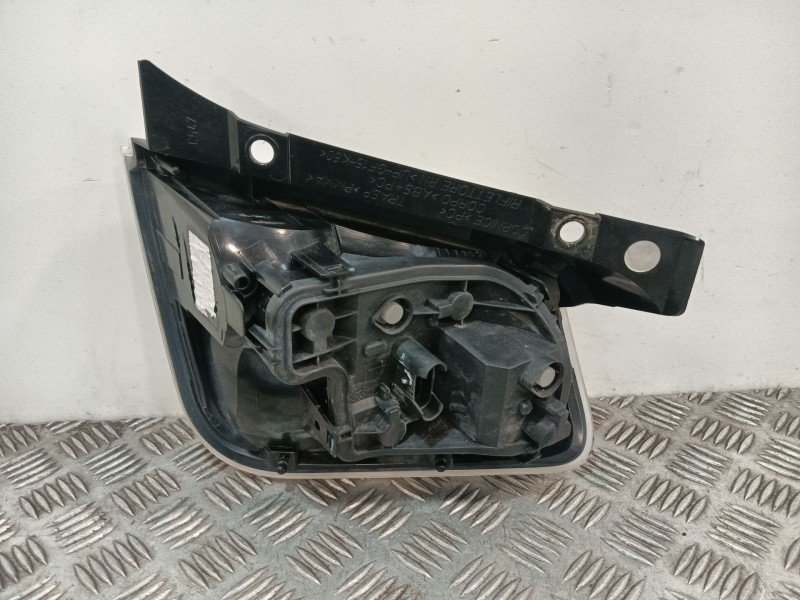 Recambio de piloto trasero izquierdo para fiat 500 (312_) 1.2 (312axa1a) referencia OEM IAM 27043101  