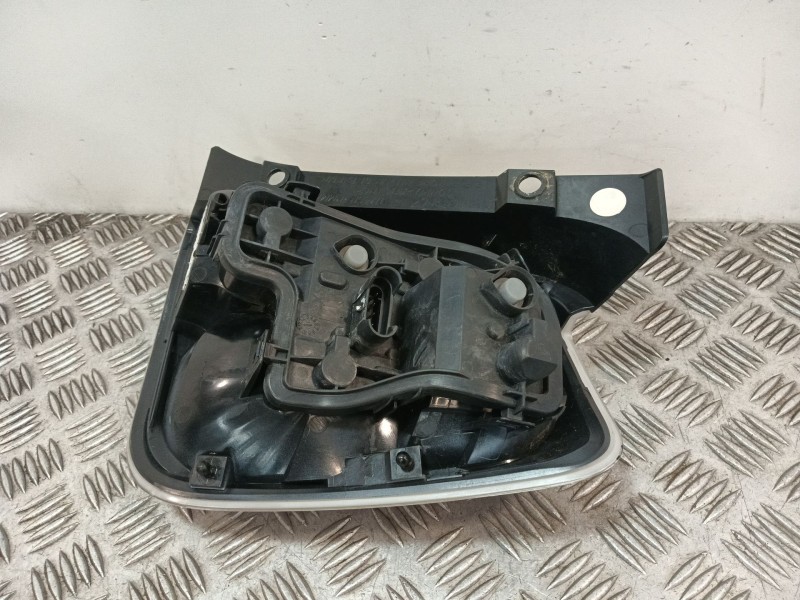 Recambio de piloto trasero izquierdo para fiat 500 (312_) 1.2 (312axa1a) referencia OEM IAM 27043101  