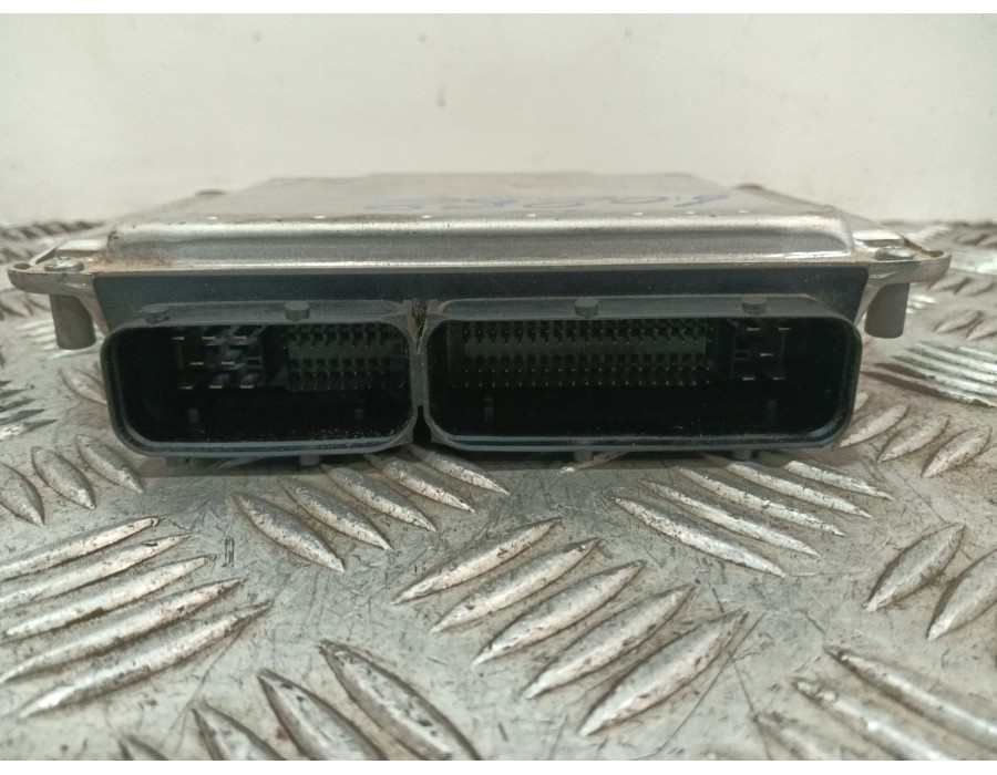 Recambio de centralita motor uce para seat ibiza iii (6l1) 1.9 tdi referencia OEM IAM 038906019NL 0281012276 