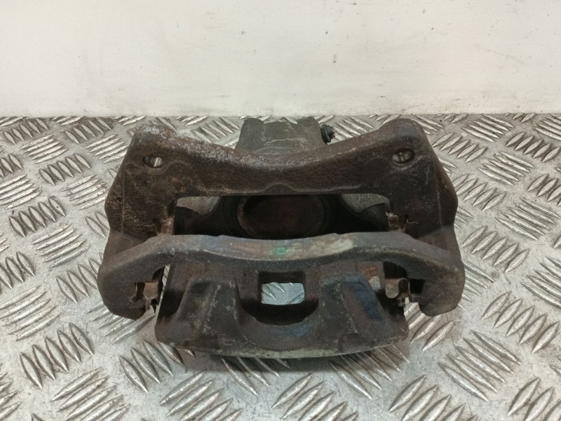 Recambio de pinza freno delantera derecha para mitsubishi lancer berlina (cy0) referencia OEM IAM 4605A476  