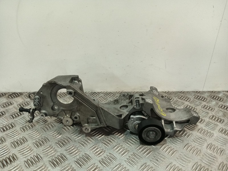 Recambio de soporte alternador para seat ibiza iv (6j5, 6p1) 1.6 tdi referencia OEM IAM 03L903143K  