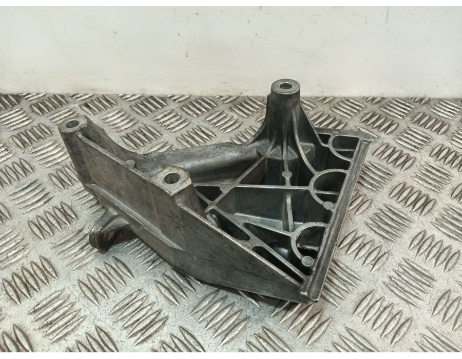 Recambio de soporte motor para seat ibiza iv (6j5, 6p1) 1.6 tdi referencia OEM IAM 03L199207A  