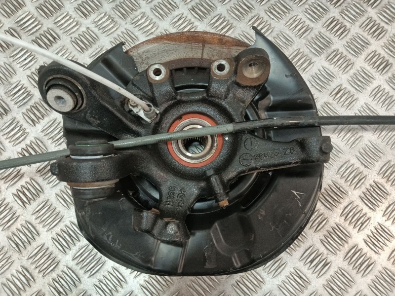 Recambio de mangueta trasera derecha para bmw 1 (e81) 118 d referencia OEM IAM 33326774810  