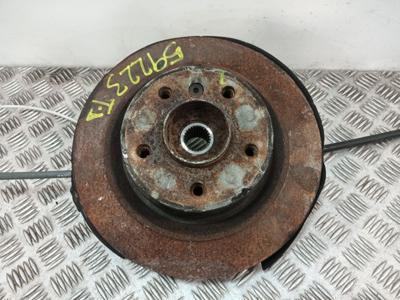 Recambio de mangueta trasera derecha para bmw 1 (e81) 118 d referencia OEM IAM 33326774810  