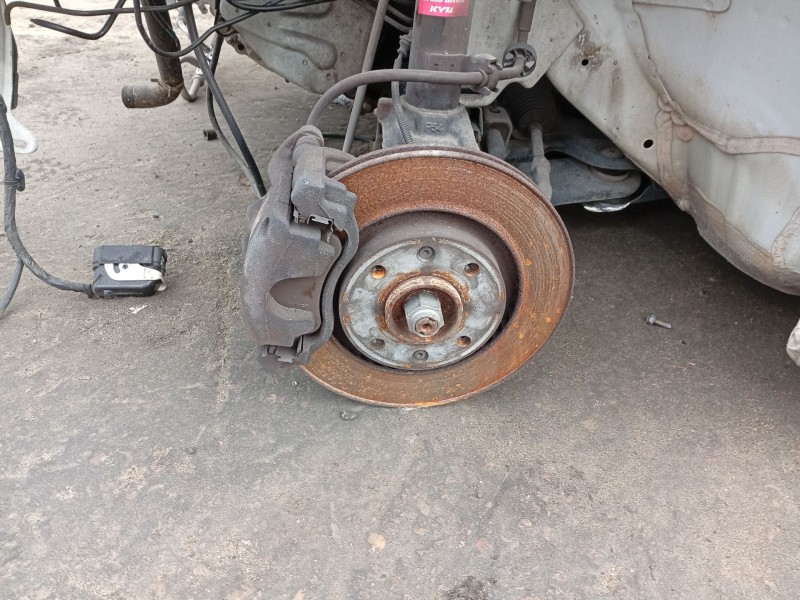 Recambio de mangueta delantera izquierda para peugeot 208 i (ca_, cc_) 1.2 vti 82 referencia OEM IAM 1607557480  