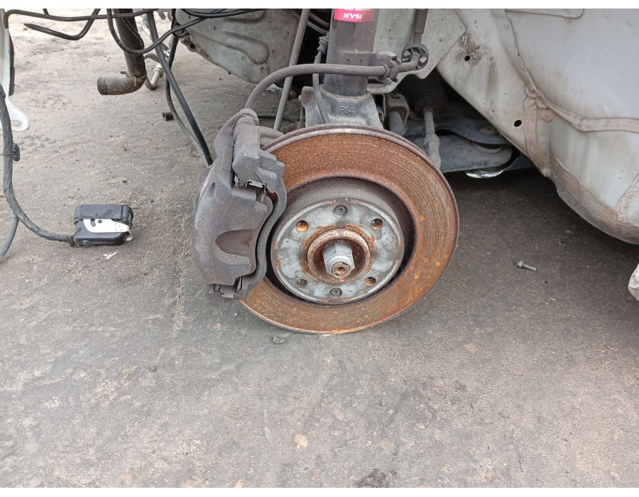 Recambio de mangueta delantera izquierda para peugeot 208 i (ca_, cc_) 1.2 vti 82 referencia OEM IAM 1607557480  