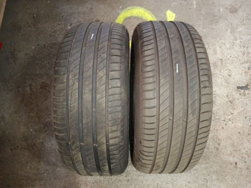 Recambio de neumatico pareja para neumatico neumatico ocasion referencia OEM IAM 235/50/18 101Y MICHELIN PRIMACY 4 2355018101Y