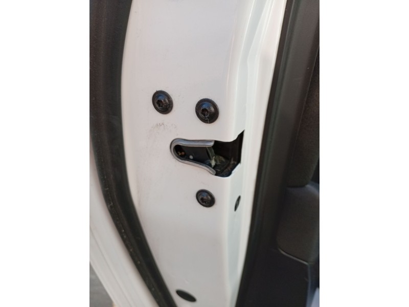 Recambio de cerradura puerta trasera izquierda para opel astra j (p10) 1.6 cdti (68) referencia OEM IAM 13579557  
