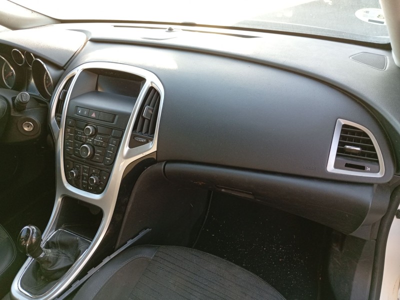 Recambio de airbag delantero derecho para opel astra j (p10) 1.7 cdti (68) referencia OEM IAM 13367432  