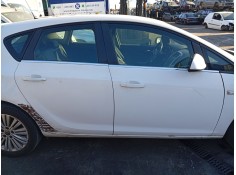 Recambio de puerta trasera derecha para opel astra j (p10) 1.7 cdti (68) referencia OEM IAM 13285611   2