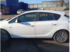 Recambio de puerta trasera izquierda para opel astra j (p10) 1.7 cdti (68) referencia OEM IAM 13285610   2