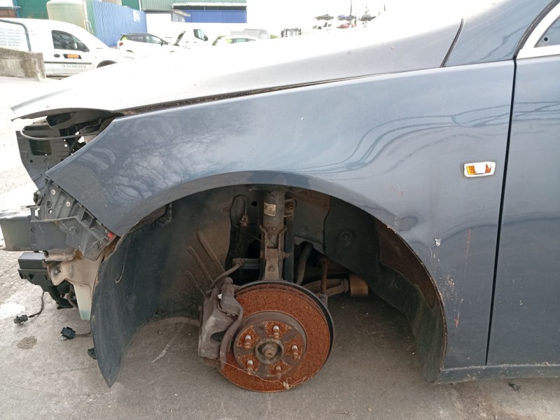 Recambio de aleta delantera izquierda para opel insignia sports tourer referencia OEM IAM 13277520  