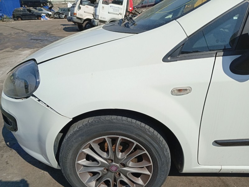 Recambio de aleta delantera izquierda para fiat punto evo (199_) 1.2 referencia OEM IAM 0006000630350  