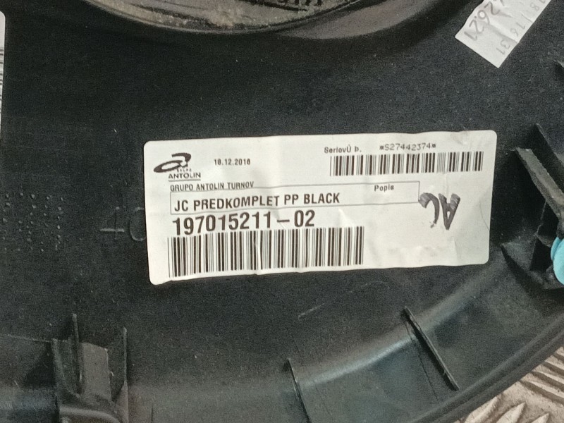 Recambio de guarnecido puerta delantera derecha para hyundai ix20 (jc) 1.4 referencia OEM IAM 826291K000EQ  