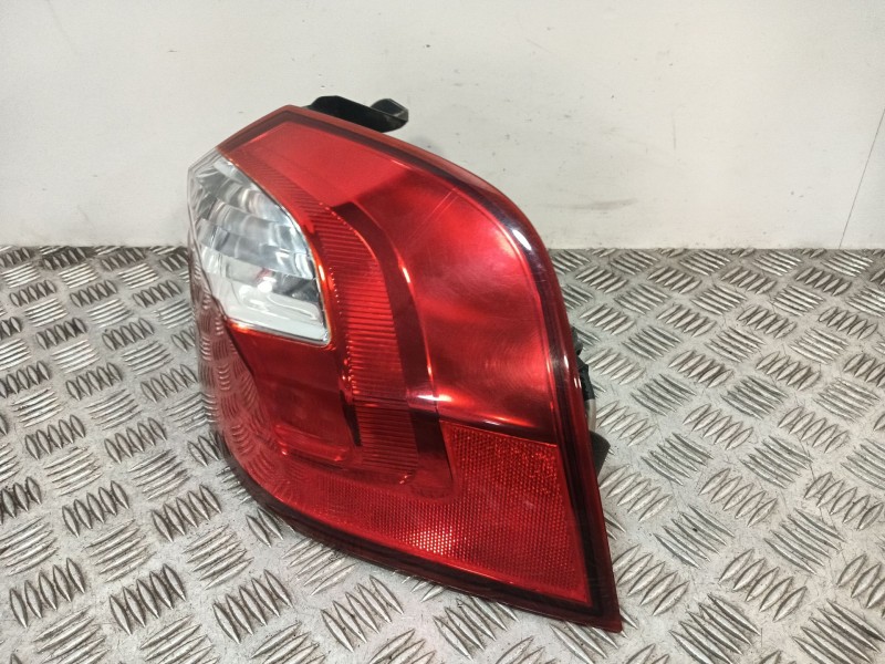 Recambio de piloto trasero derecho para kia rio iii (ub) 1.2 cvvt referencia OEM IAM 924021W210 924021W2R 
