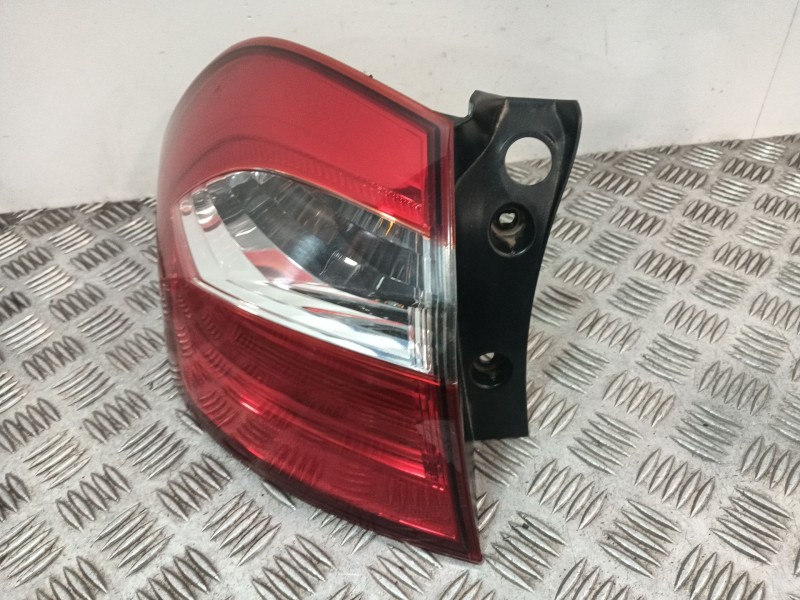 Recambio de piloto trasero izquierdo para kia rio iii (ub) 1.2 cvvt referencia OEM IAM 924011W210 924021W2L 