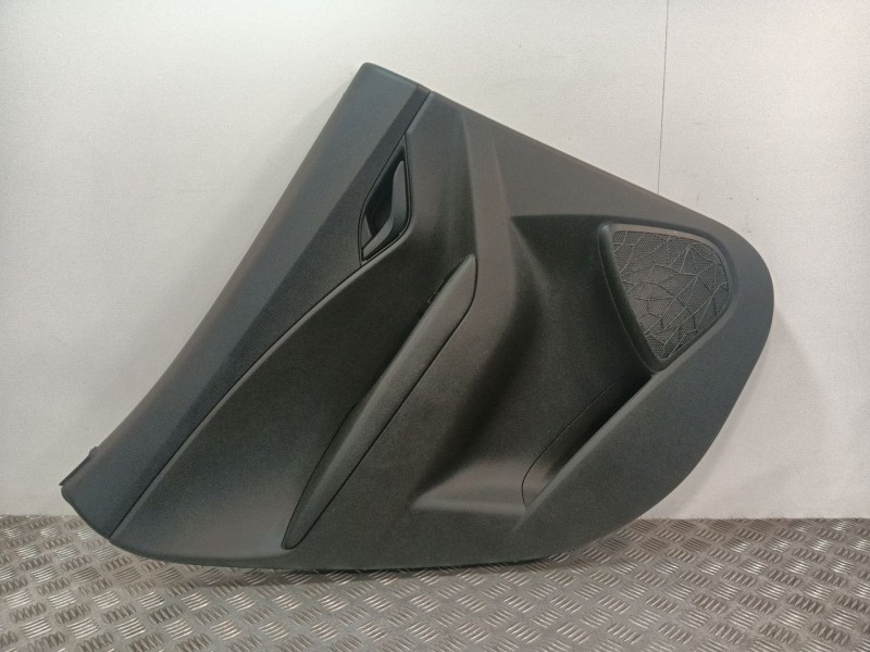 Recambio de guarnecido puerta trasera izquierda para hyundai ix20 (jc) 1.4 referencia OEM IAM 833011K021EQ  