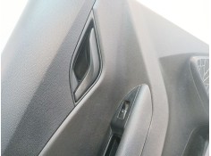Recambio de guarnecido puerta trasera izquierda para hyundai ix20 (jc) 1.4 referencia OEM IAM 833011K021EQ   2