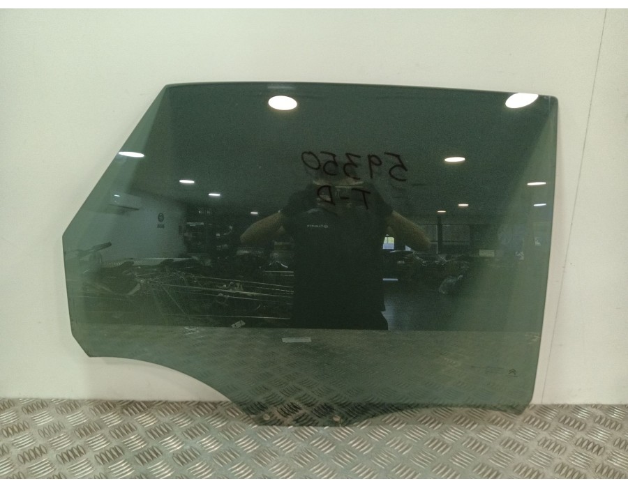 Recambio de luna trasera derecha para citroën c4 picasso ii 1.6 bluehdi 120 referencia OEM IAM 9675837480  