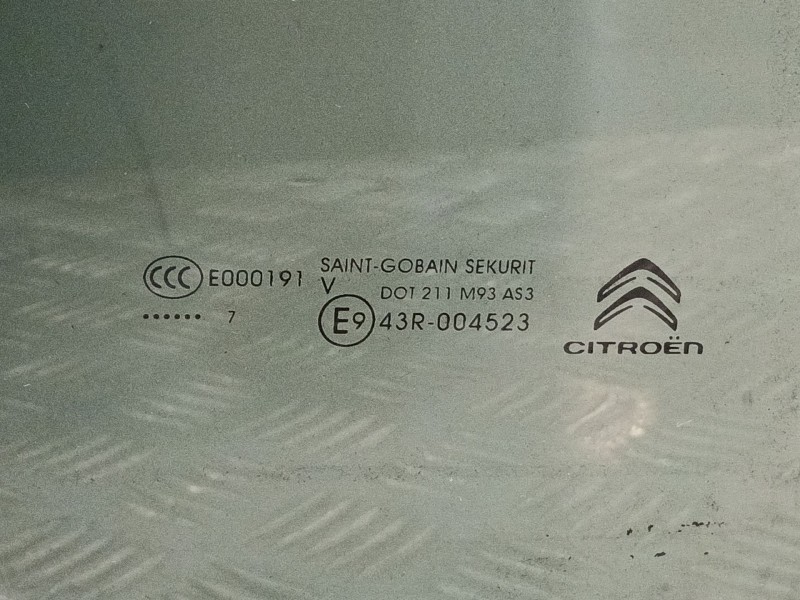 Recambio de luna trasera derecha para citroën c4 picasso ii 1.6 bluehdi 120 referencia OEM IAM 9675837480  