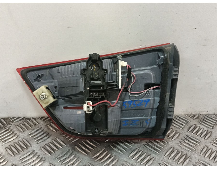 Recambio de piloto trasero izquierdo interior para bmw x3 (f25) xdrive 20 d referencia OEM IAM 63217217313 7217313 