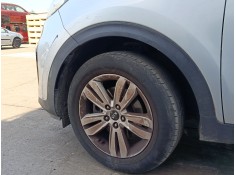 Recambio de paso de rueda delantero izquierdo para kia sportage iv (ql, qle) 1.7 crdi referencia OEM IAM 86811F1000  