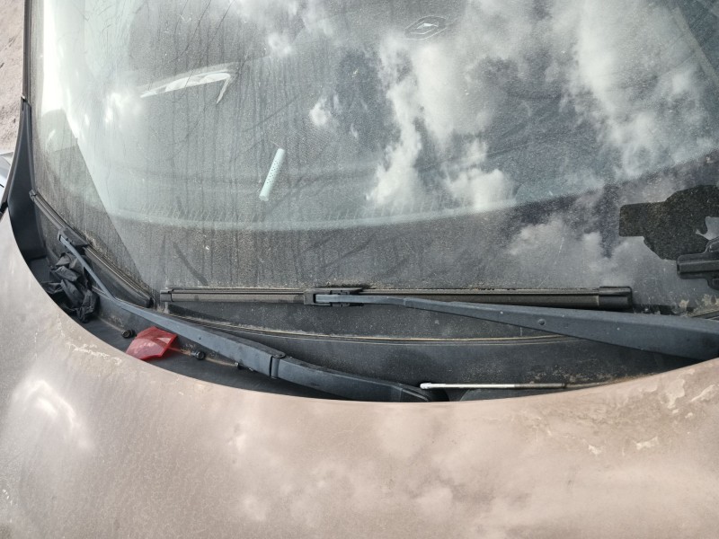 Recambio de brazo limpia delantero izquierdo para renault kadjar (ha_, hl_) 1.6 dci 130 referencia OEM IAM 288811109R  