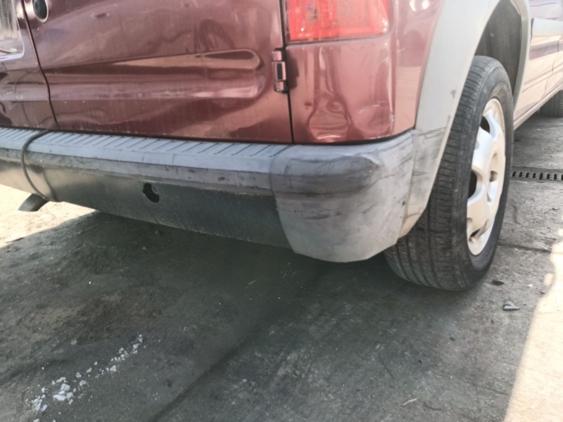 Recambio de paragolpes trasero para ford tourneo connect 1.8 tdci referencia OEM IAM 1518728 / 1387174  