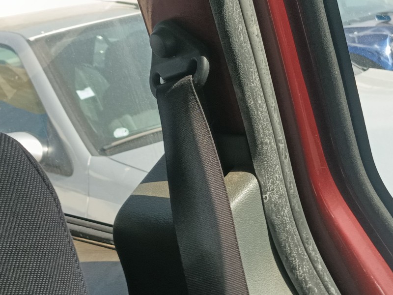 Recambio de cinturon seguridad trasero izquierdo para ford tourneo connect 1.8 tdci referencia OEM IAM 1476138  