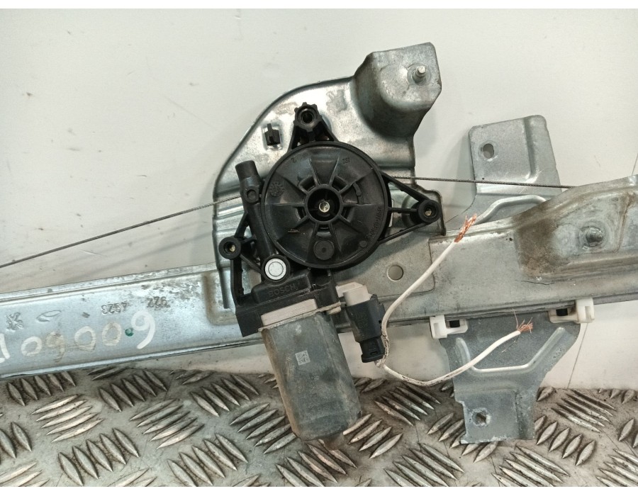 Recambio de elevalunas delantero izquierdo para citroën c3 iii (sx) 1.2 puretech 82 referencia OEM IAM 9840154580  