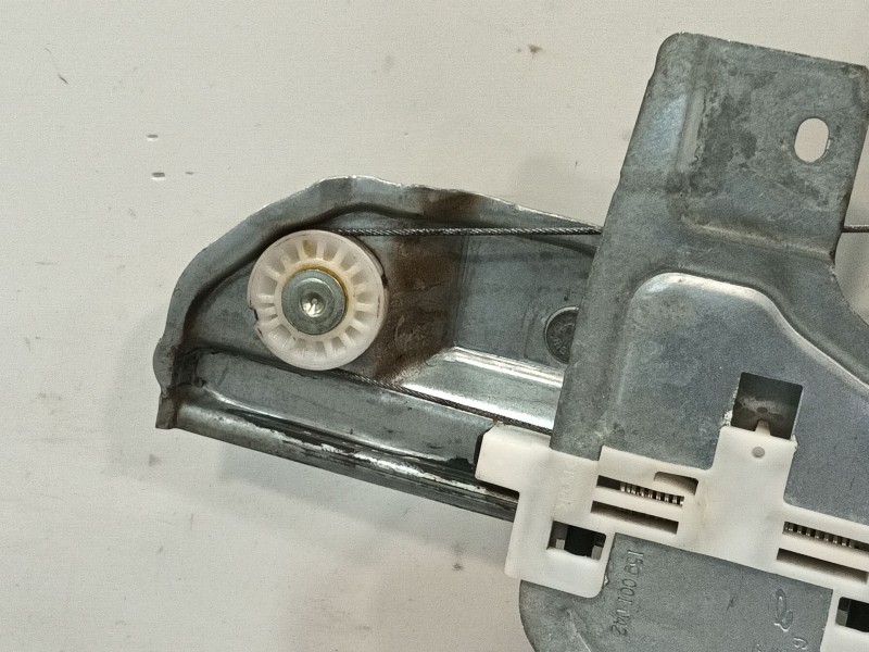 Recambio de elevalunas delantero izquierdo para citroën c3 iii (sx) 1.2 puretech 82 referencia OEM IAM 9840154580  